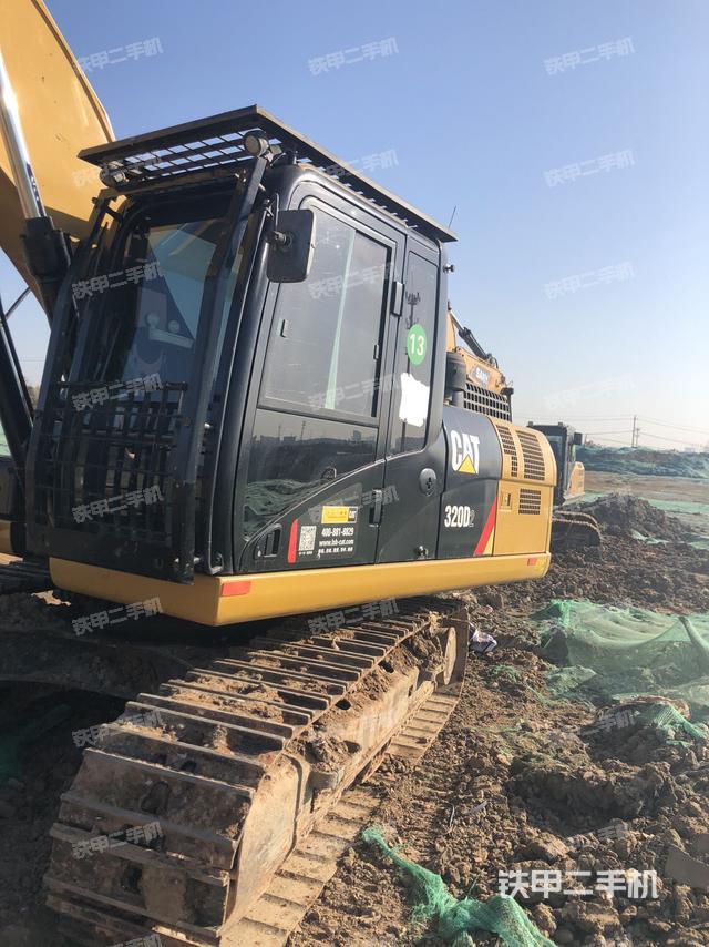 卡特彼勒320D2液压挖掘机
