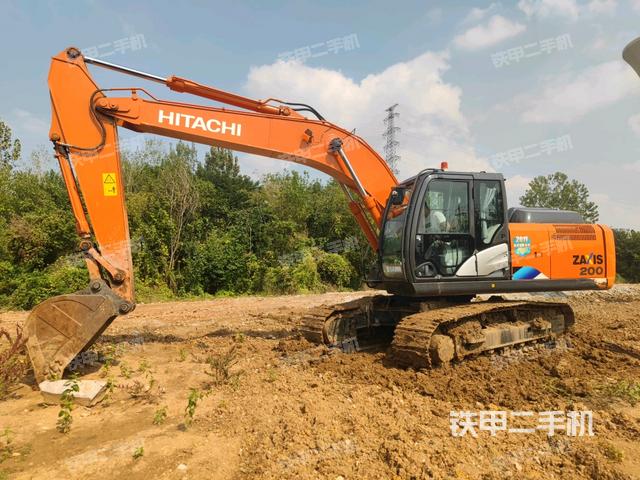 日立ZX200-5A挖掘机
