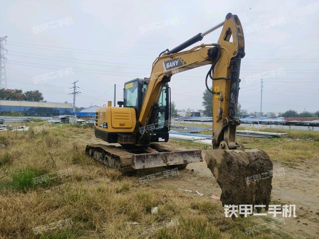 三一重工SY55C挖掘机