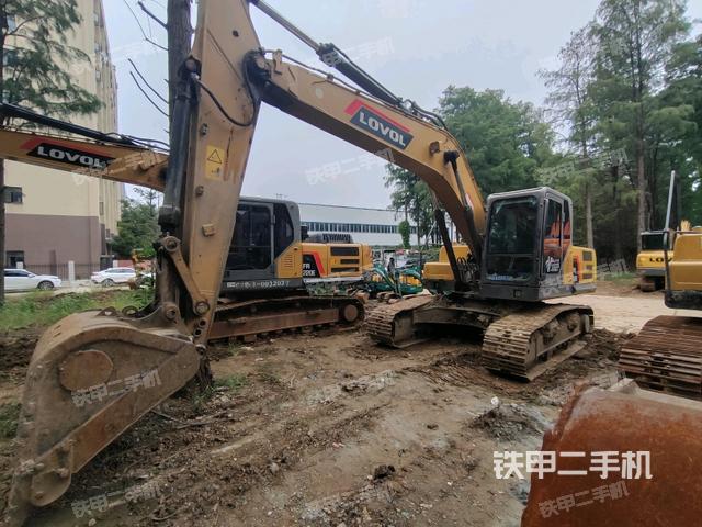 雷沃重工FR220E挖掘机