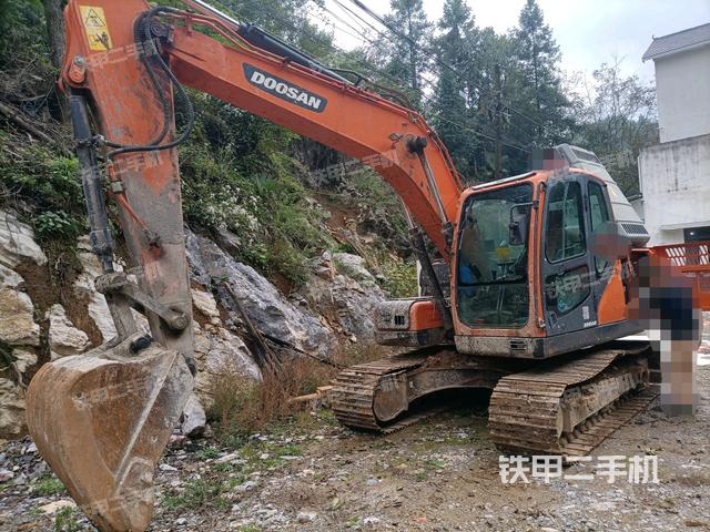 斗山DX150LC-9C挖掘机