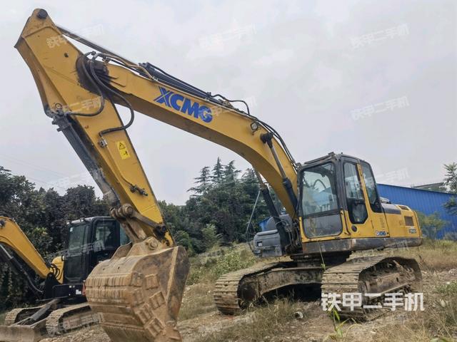 徐工XE215D挖掘机
