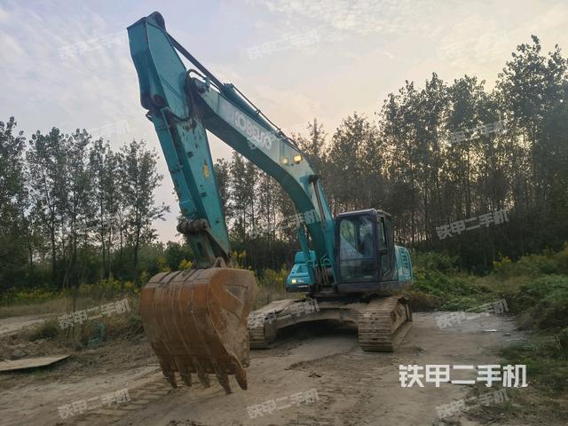 神钢SK260LC-10挖掘机