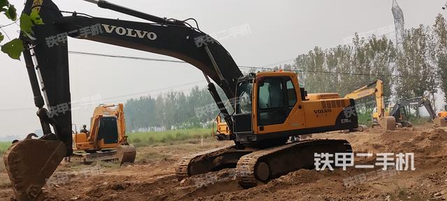 沃尔沃EC290BLC挖掘机