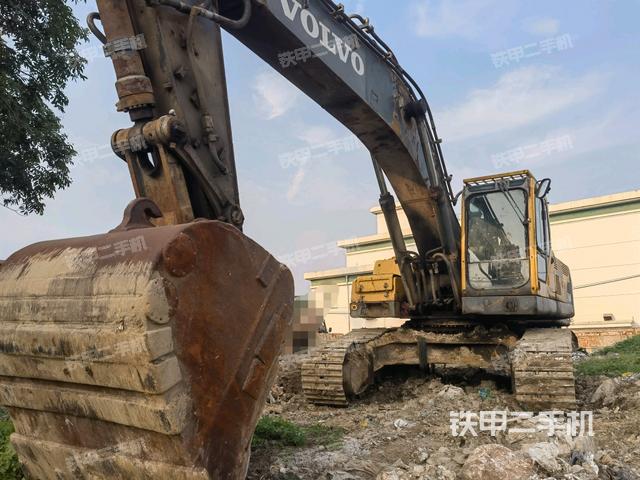 沃尔沃EC360BLC挖掘机