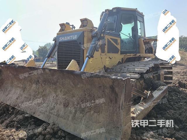 山推DH17C推土机