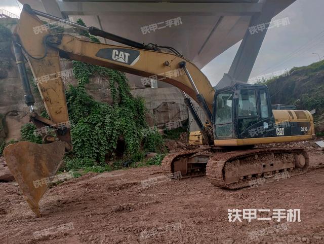卡特彼勒329D挖掘机