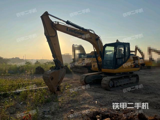 柳工CLG913E挖掘机