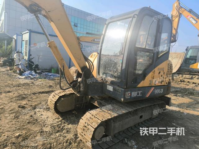柳工CLG906D挖掘机