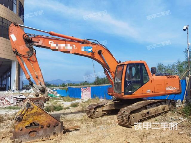大宇DH220LC-V挖掘机