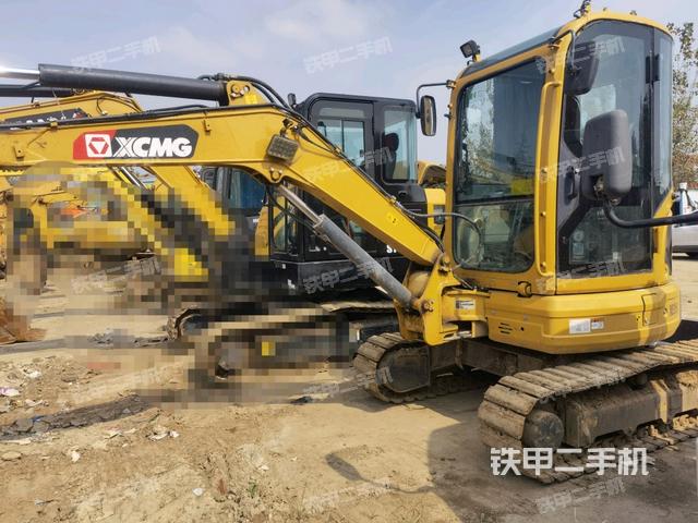 徐工XE35U挖掘机