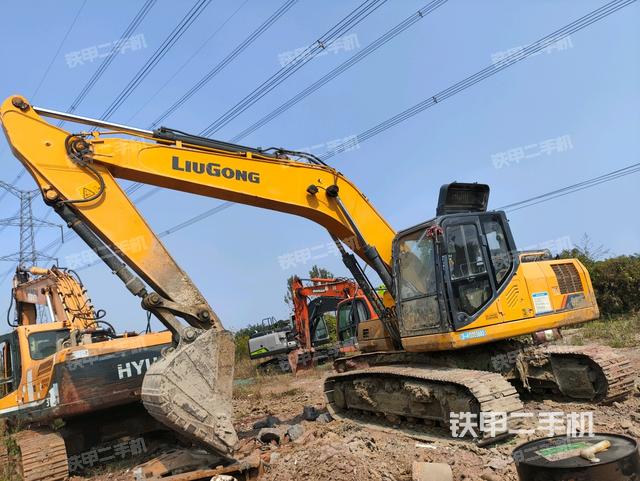 柳工CLG920E挖掘机