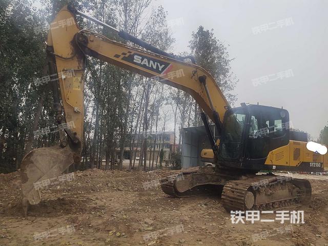 三一重工SY215C挖掘机