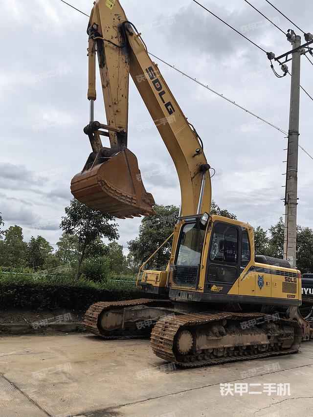 山东临工E6250F挖掘机