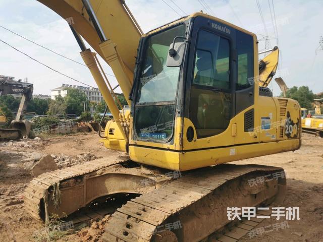 小松PC200-8M0挖掘机