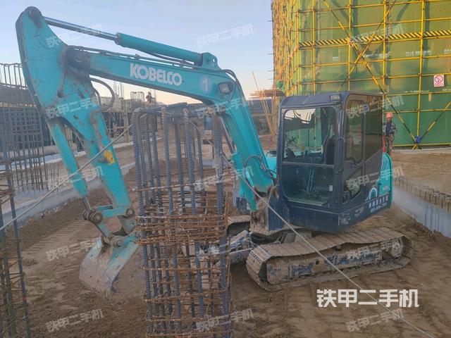 神钢SK60-10挖掘机