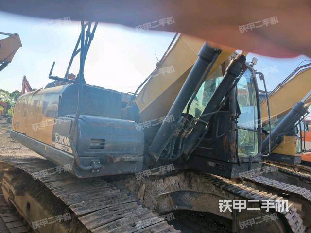 徐工XE200DA挖掘机