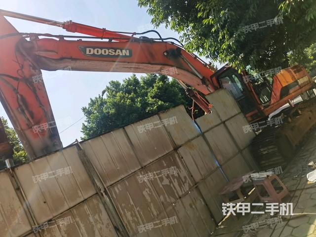 斗山DH370LC-7挖掘机