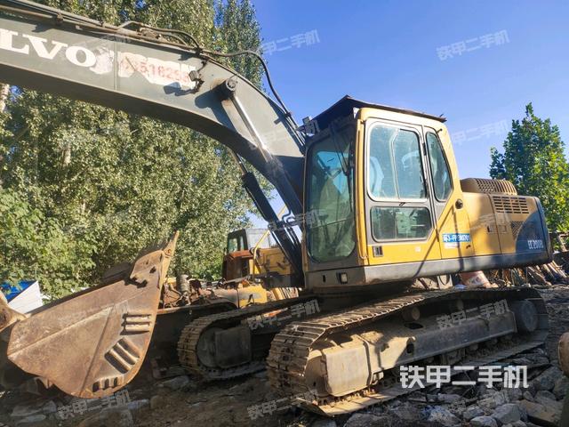 沃尔沃EC200 D挖掘机
