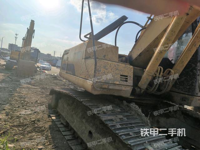厦工XG821挖掘机