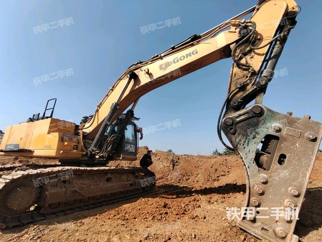 柳工CLG965EHD挖掘机