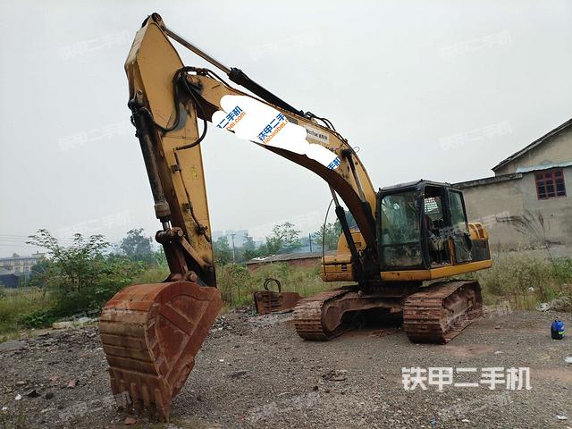 卡特彼勒320D液压挖掘机