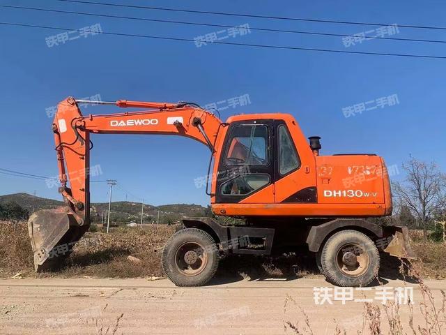 大宇DH130W-V挖掘机