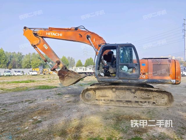 日立ZX200-3挖掘机