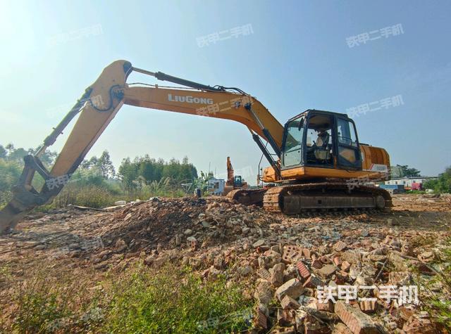 柳工CLG922E挖掘机