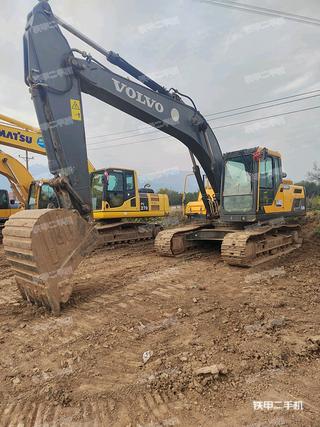 陕西-西安市二手沃尔沃EC220D挖掘机实拍照片