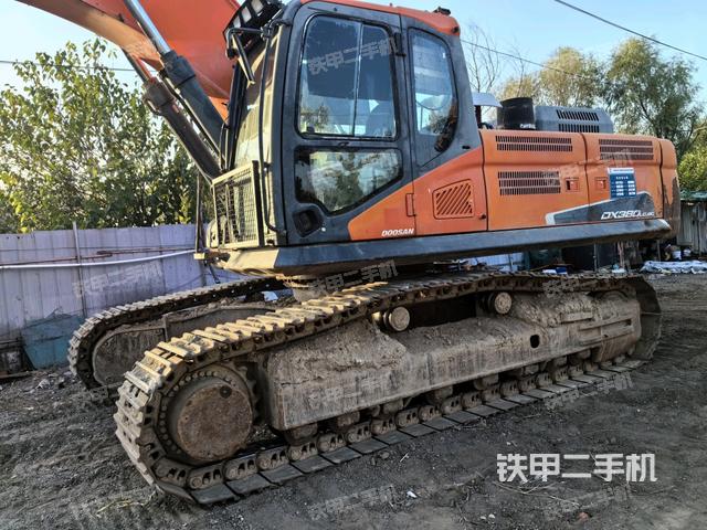 斗山DX380LC-9C挖掘机
