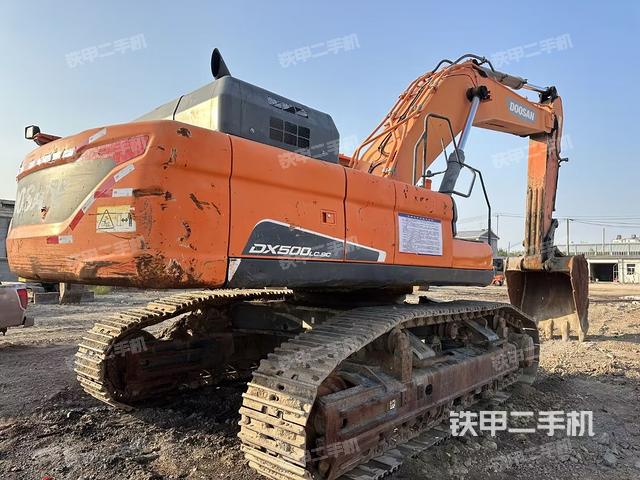斗山DX500LC-9C挖掘机