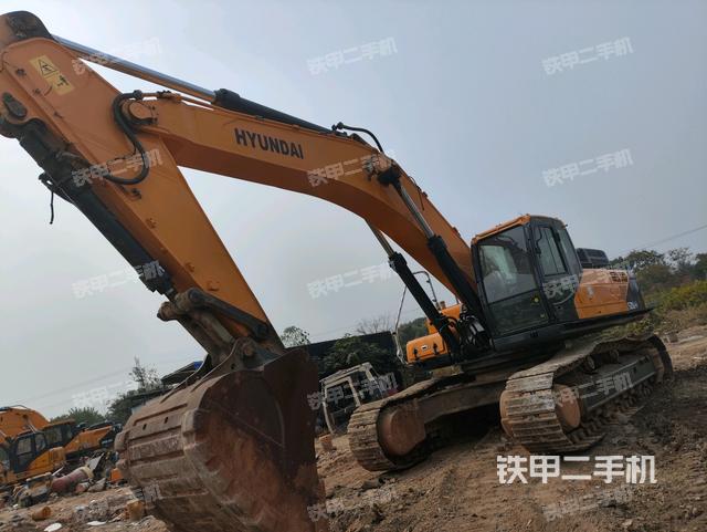 现代R520L-9VS挖掘机