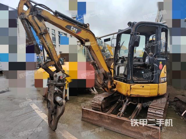 卡特彼勒CAT®303.5E CR 小型液压挖掘机