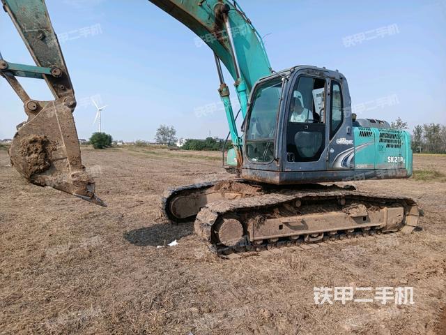 神钢SK210LC-8挖掘机