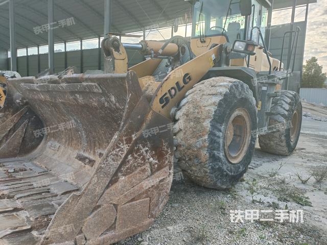 山东临工LG953L装载机
