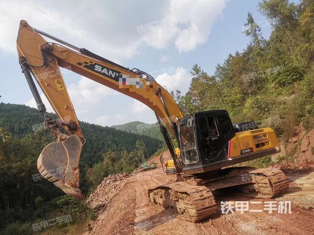三一重工SY245H挖掘机