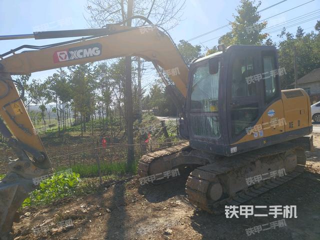 徐工XE75D挖掘机