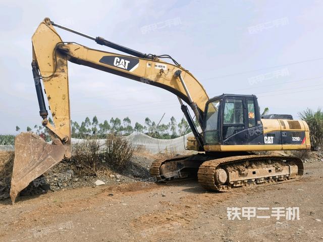 卡特彼勒329DL挖掘机