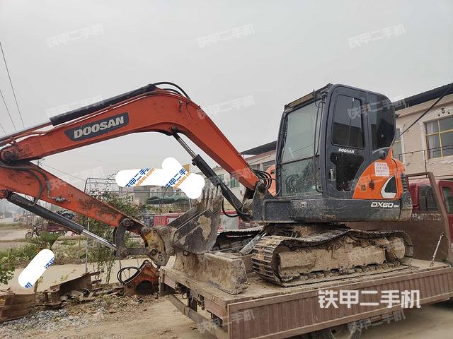 斗山DX55-9CN挖掘机