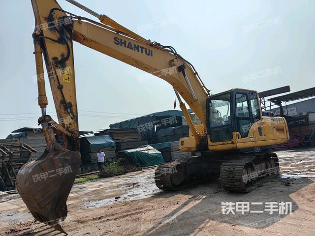 山推SE210W挖掘机