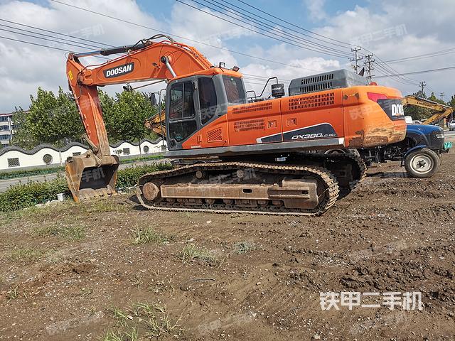 斗山DX380LC-9C挖掘機
