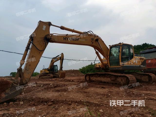 现代R225LC- 9挖掘机