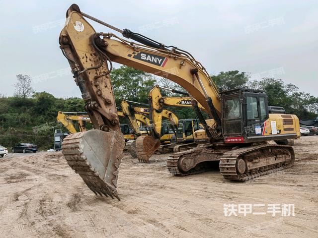 三一重工SY375H挖掘机