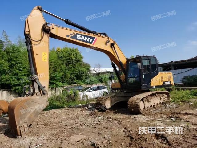 三一重工SY205C挖掘机