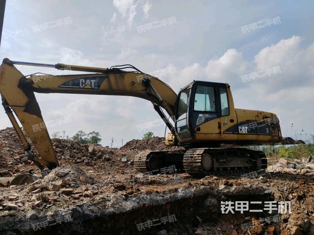 卡特彼勒320C挖掘机