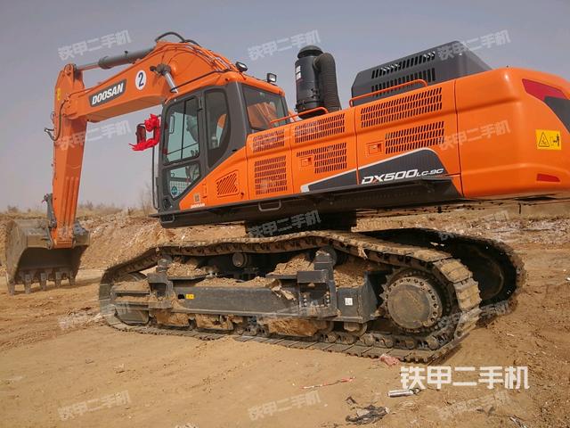 斗山DX500LC-9C挖掘机