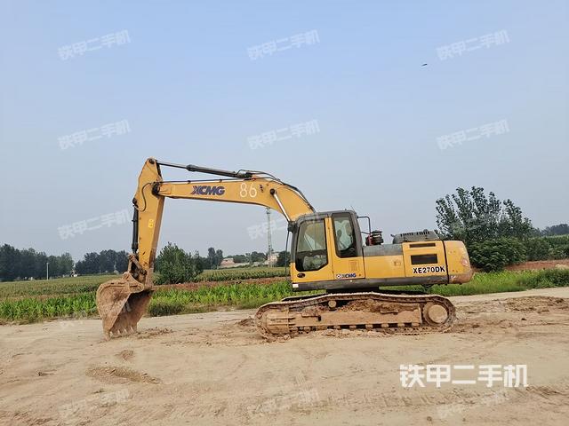 徐工XE270DK挖掘机