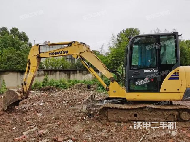 小松PC56-7挖掘机