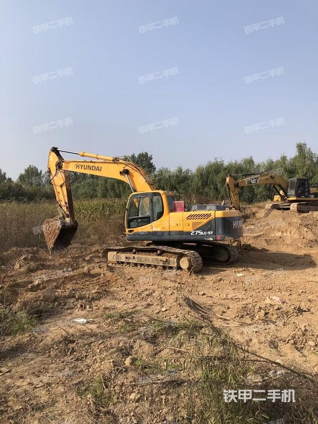 现代R275LC-9T挖掘机